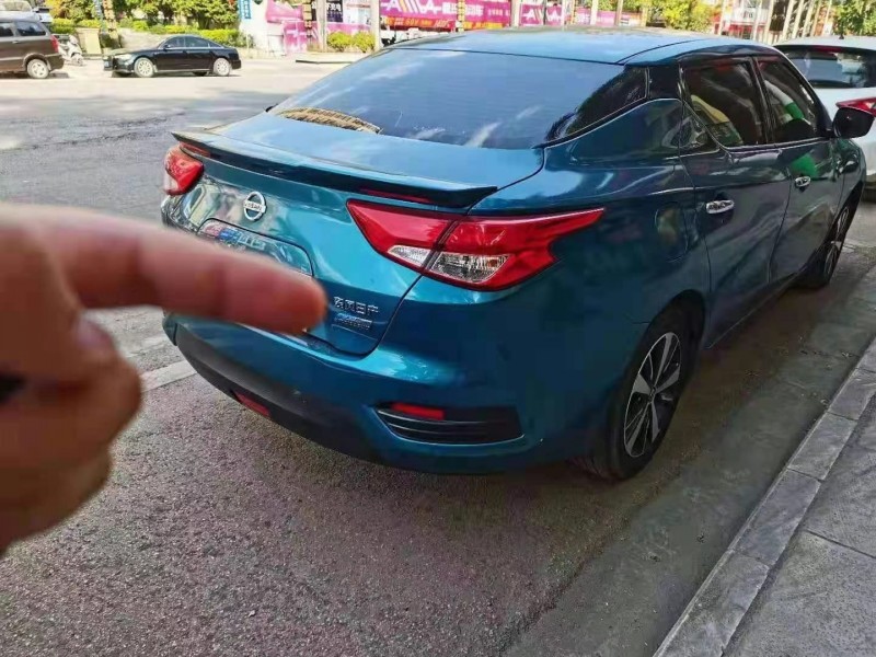 枣庄抵押车17年日产蓝鸟出售