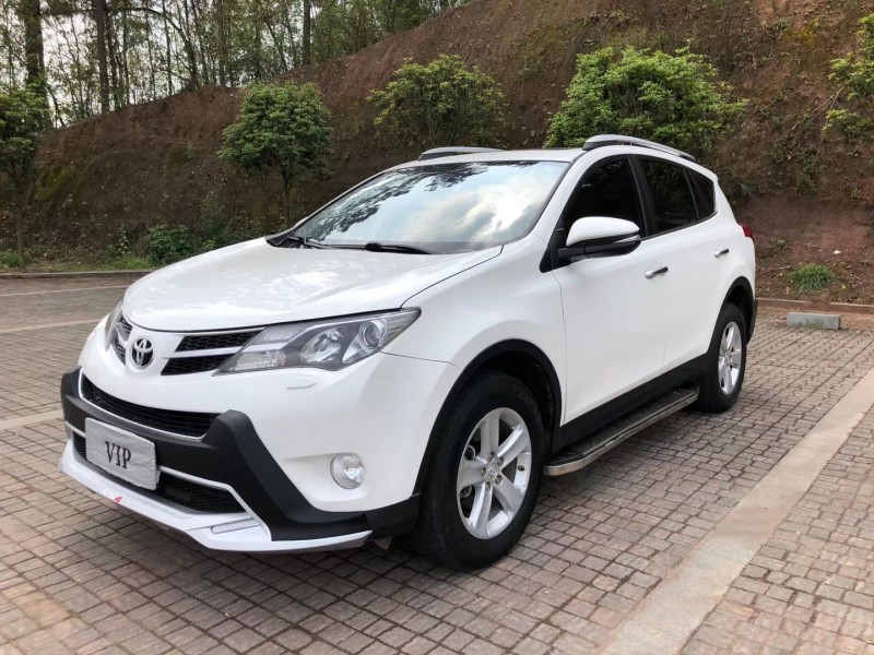 成都抵押车14年丰田rav4荣放出售