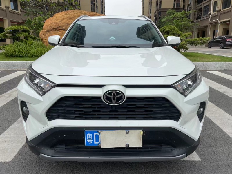 广州抵押车20年丰田rav4荣放出售