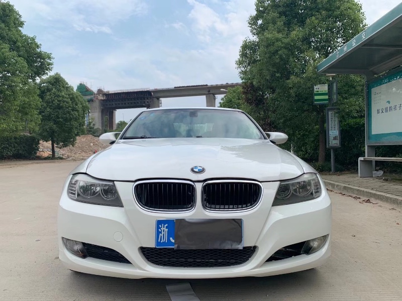 杭州抵押车11年宝马3系出售