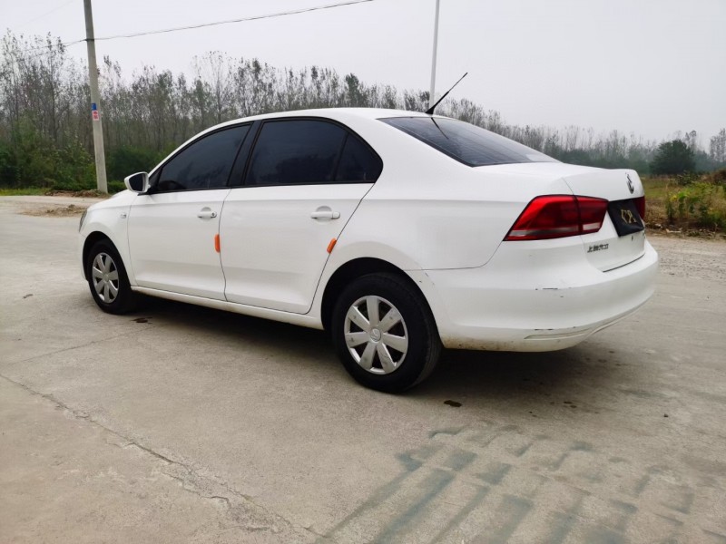 蚌埠抵押车14年大众桑塔纳出售