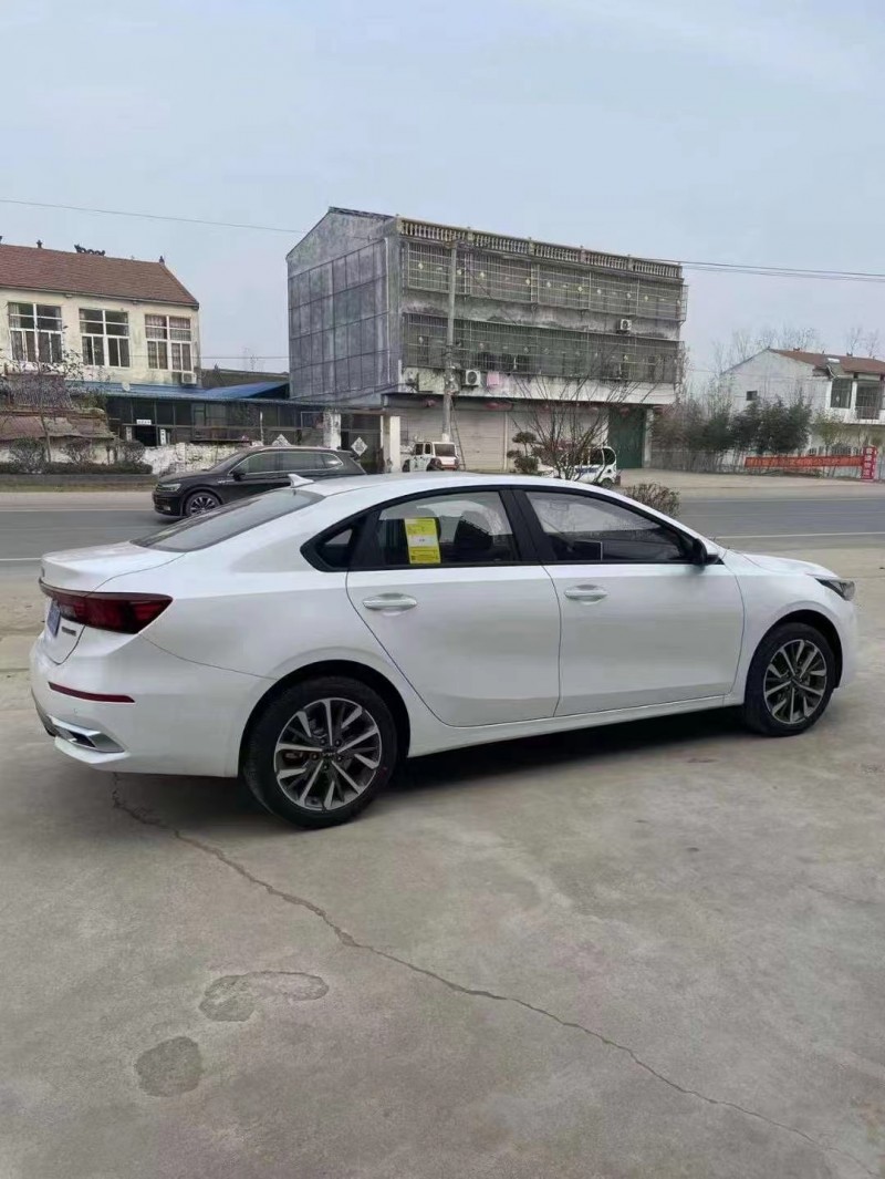 荷泽抵押车21年起亚k3出售
