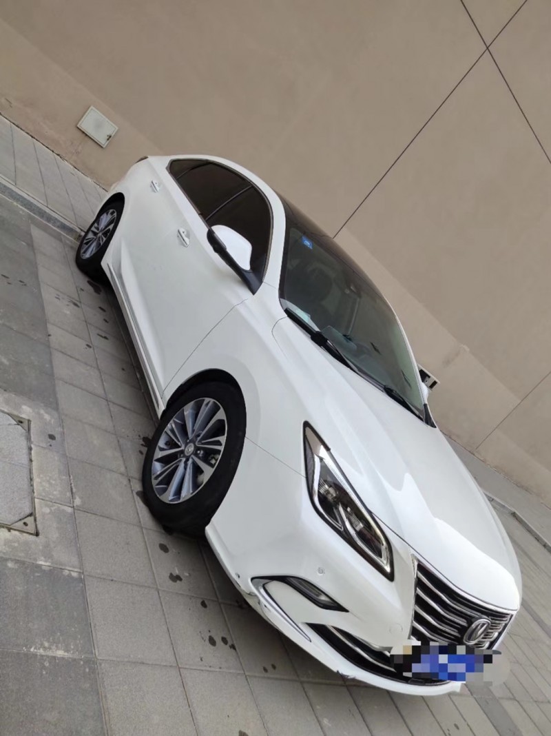 營口18年長安汽車睿騁CC2