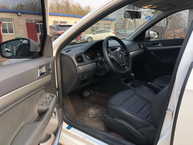 保定18年大众朗逸4