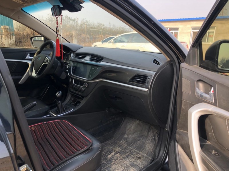 保定17年吉利帝豪3