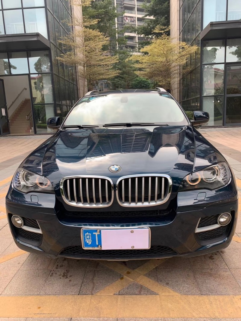 中山13年宝马X68
