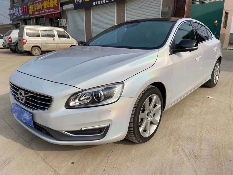 保定18年沃尔沃S60L2