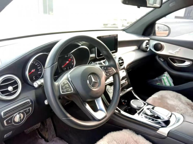 济南18年奔驰GLC4