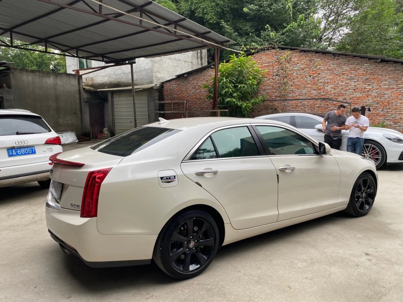 成都14年凯迪拉克ATS7