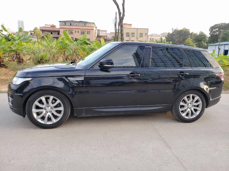 东莞19年路虎揽胜运动6