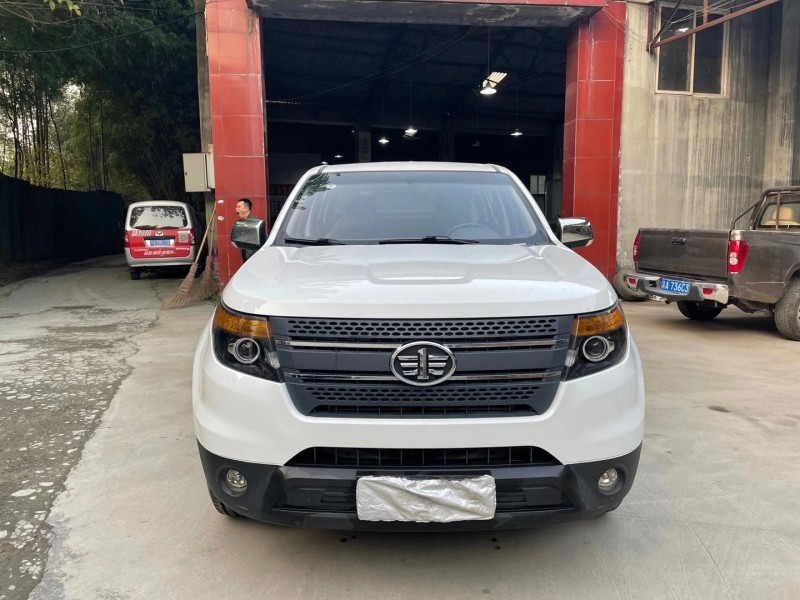 成都20年一汽蓝舰T3401