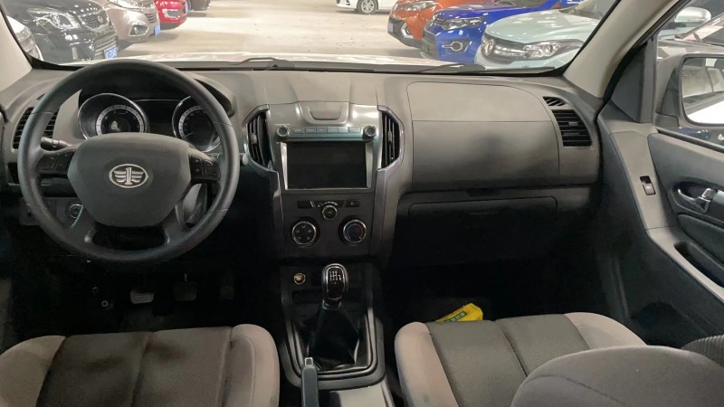 成都20年一汽蓝舰T3404