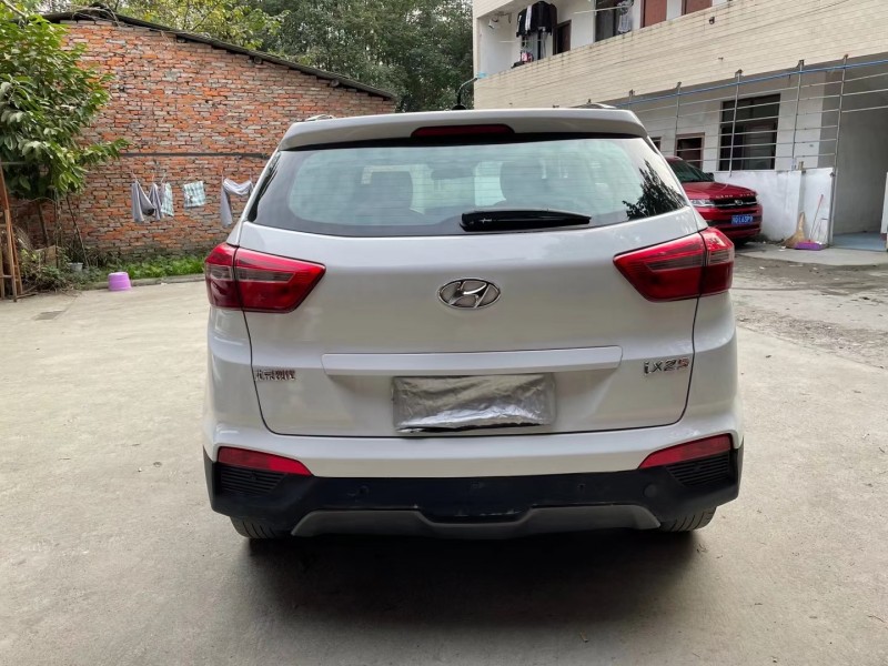 成都16年现代ix258