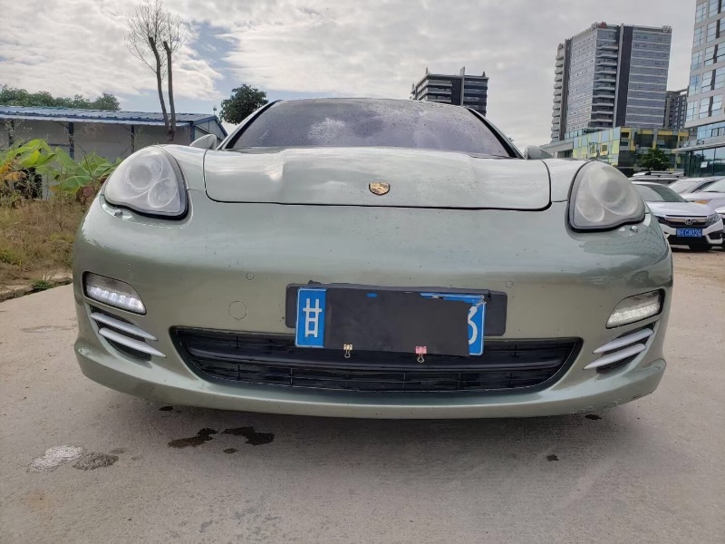 东莞09年保时捷帕拉梅拉1