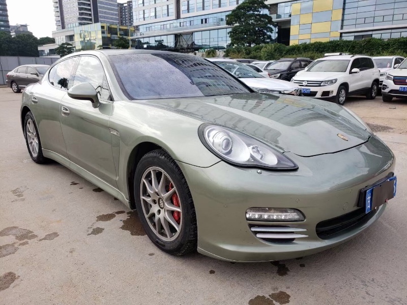 东莞09年保时捷帕拉梅拉3