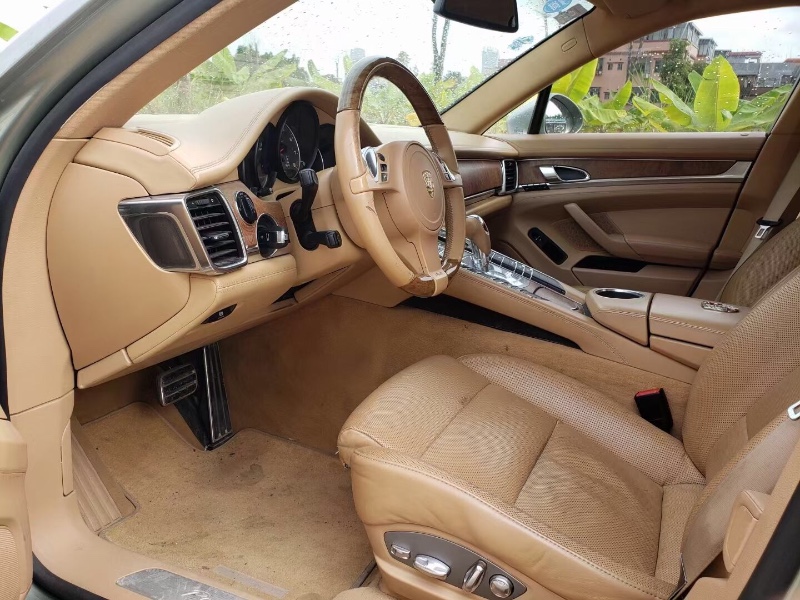 东莞09年保时捷帕拉梅拉7