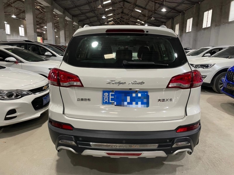 成都16年众泰大迈X57