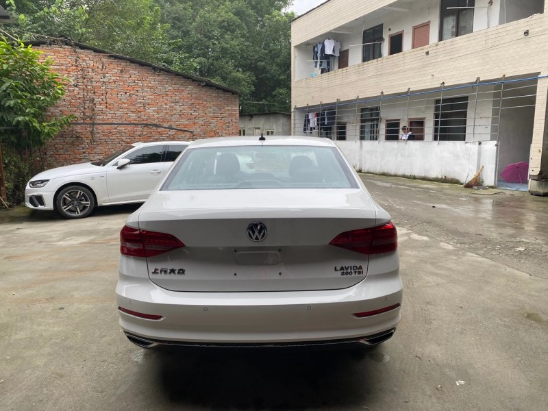 成都20年大众朗逸2