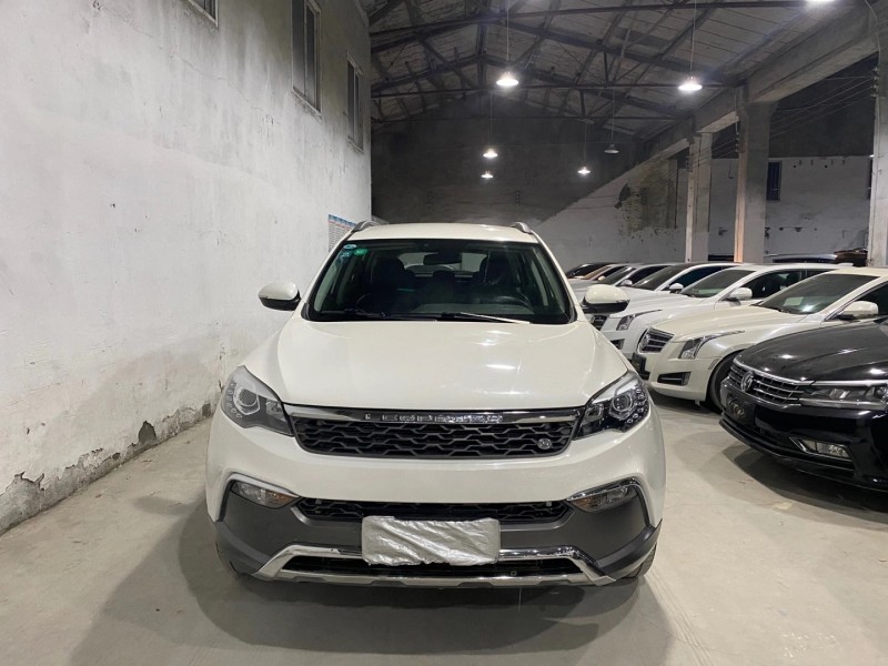 成都17年獵豹汽車CS101