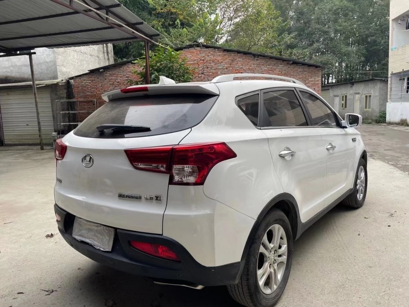 成都16年华泰圣达菲9