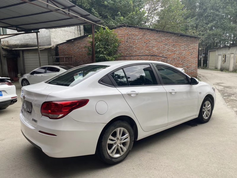 成都18年雪佛兰科沃兹7