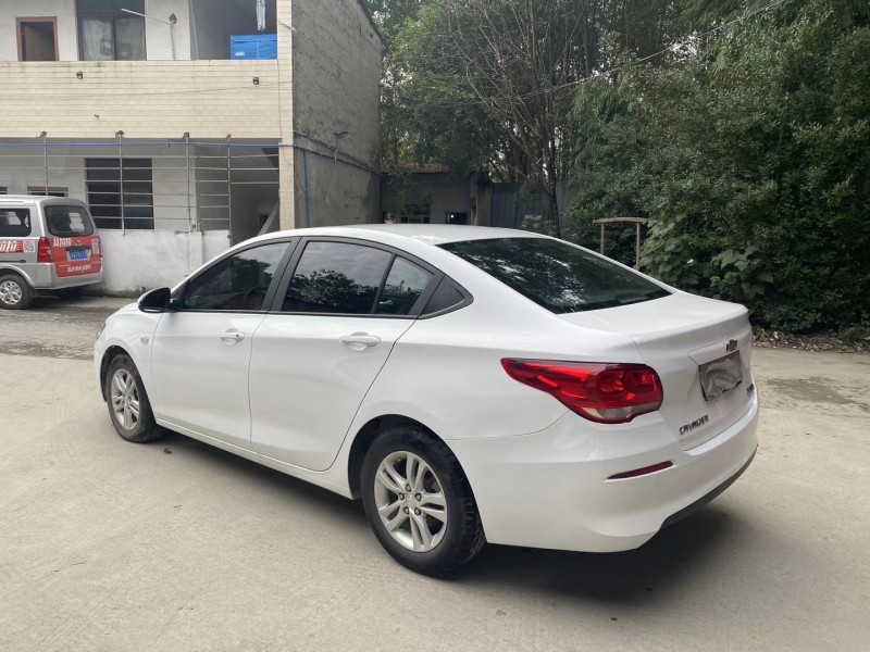 成都18年雪佛兰科沃兹8