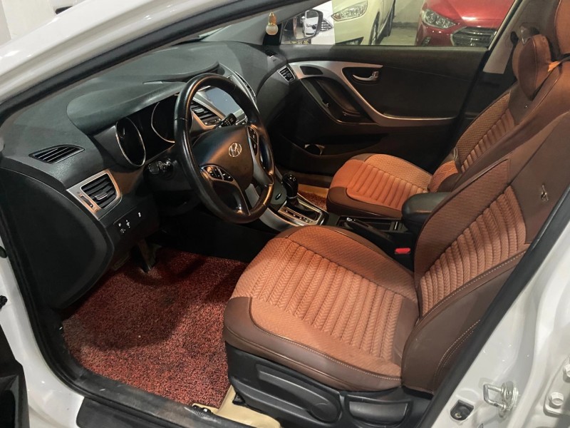 成都15年现代朗动6