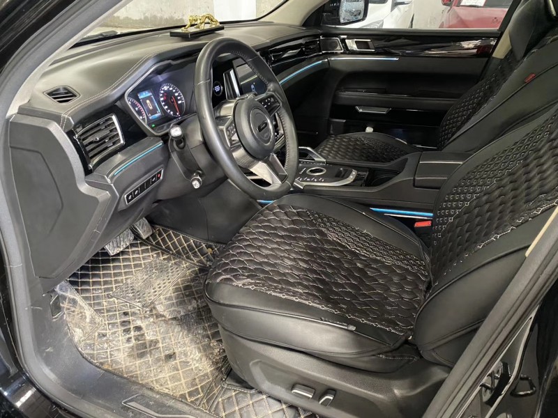 成都18年众泰T7004