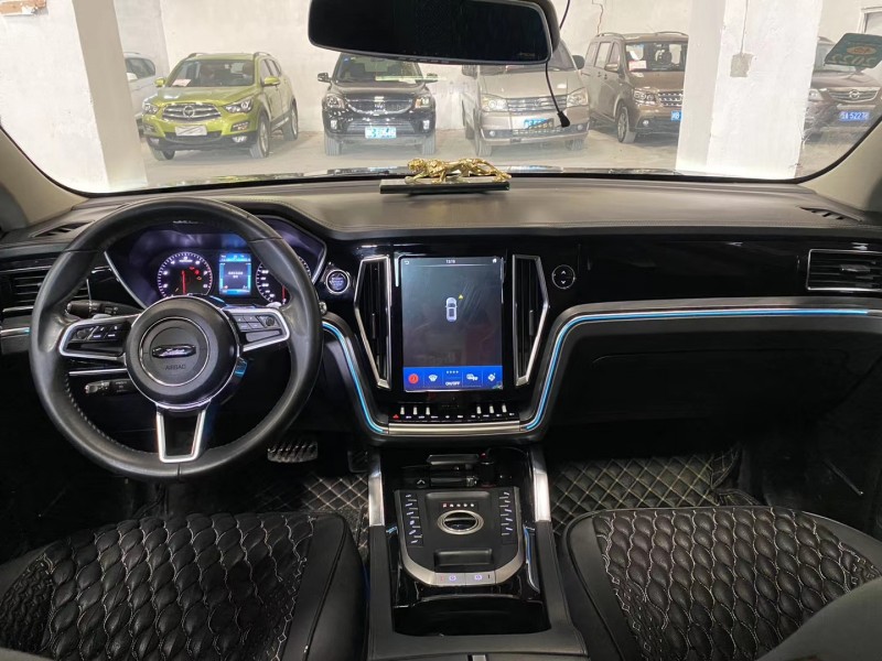 成都18年众泰T7005