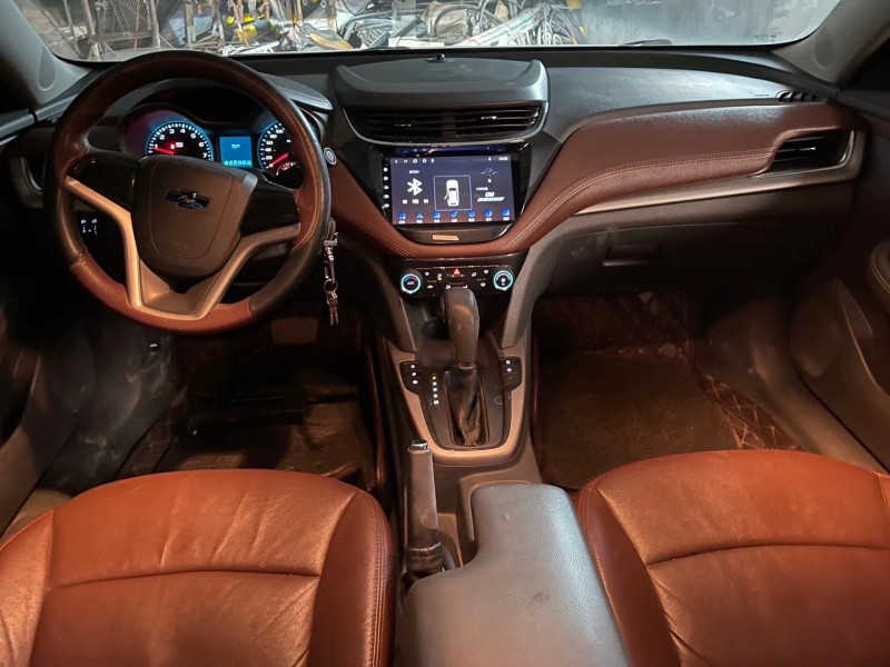 北京16年雪佛兰迈锐宝2