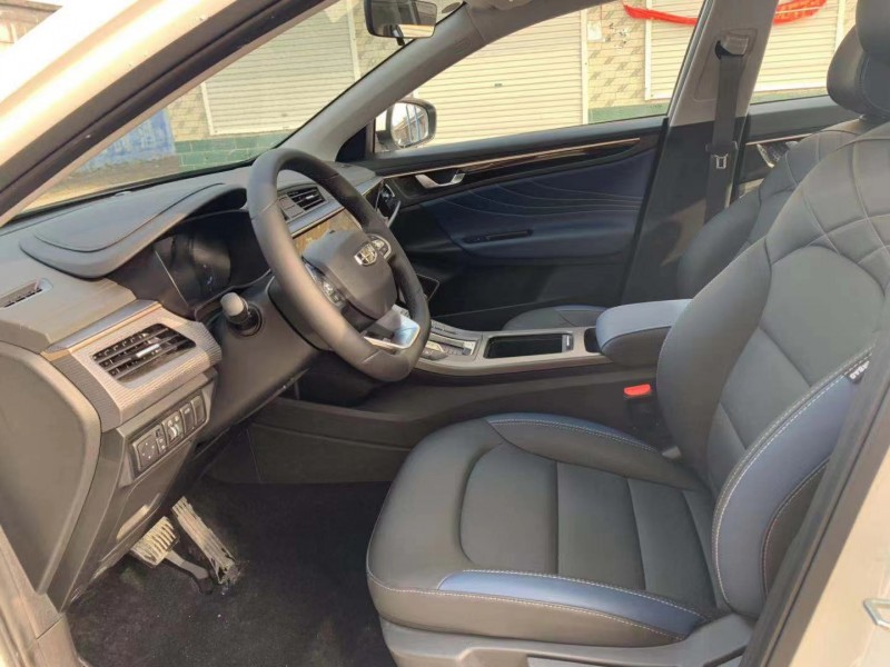 保定20年吉利帝豪1