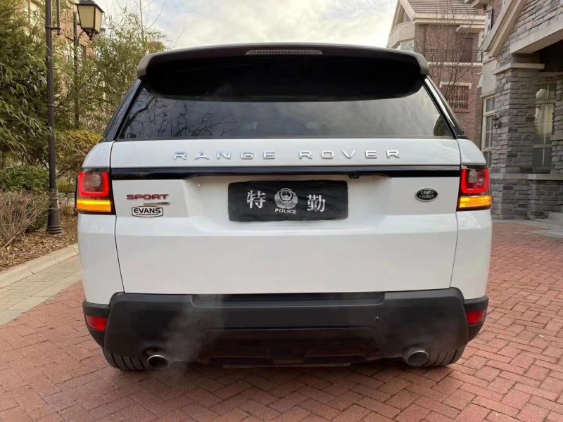 济宁15年路虎揽胜运动9