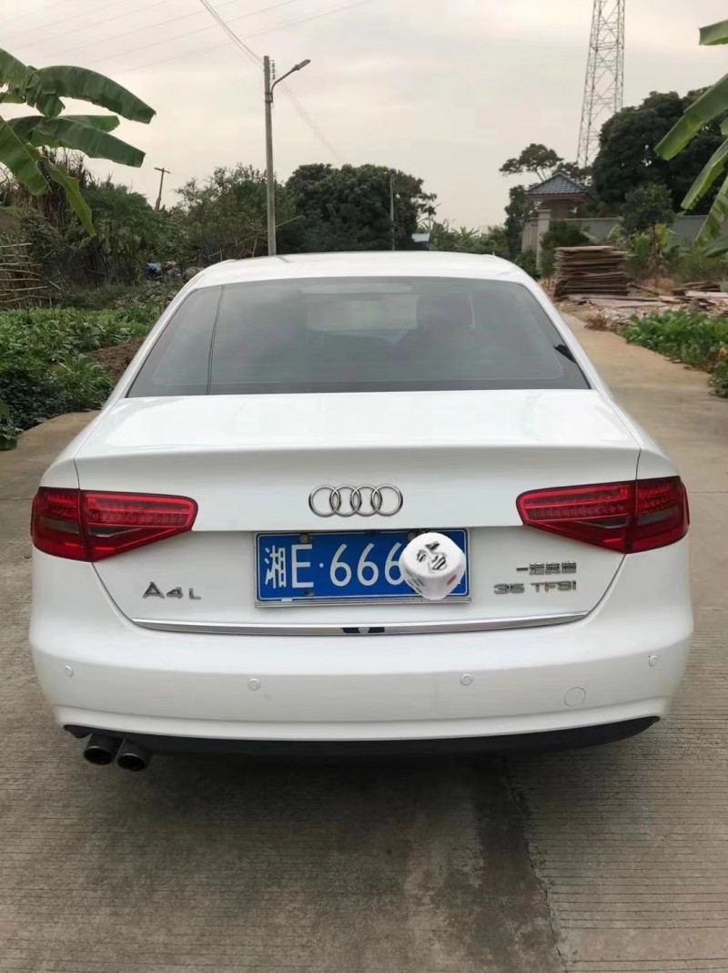 中山14年奥迪A4L6