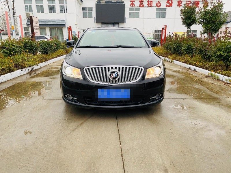 徐州13年别克君越8