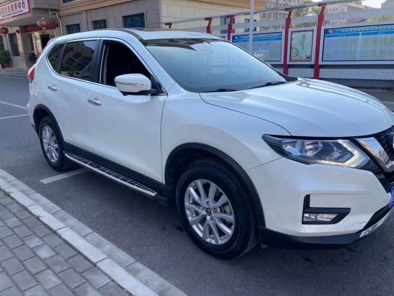 邯鄲18年日產奇駿7