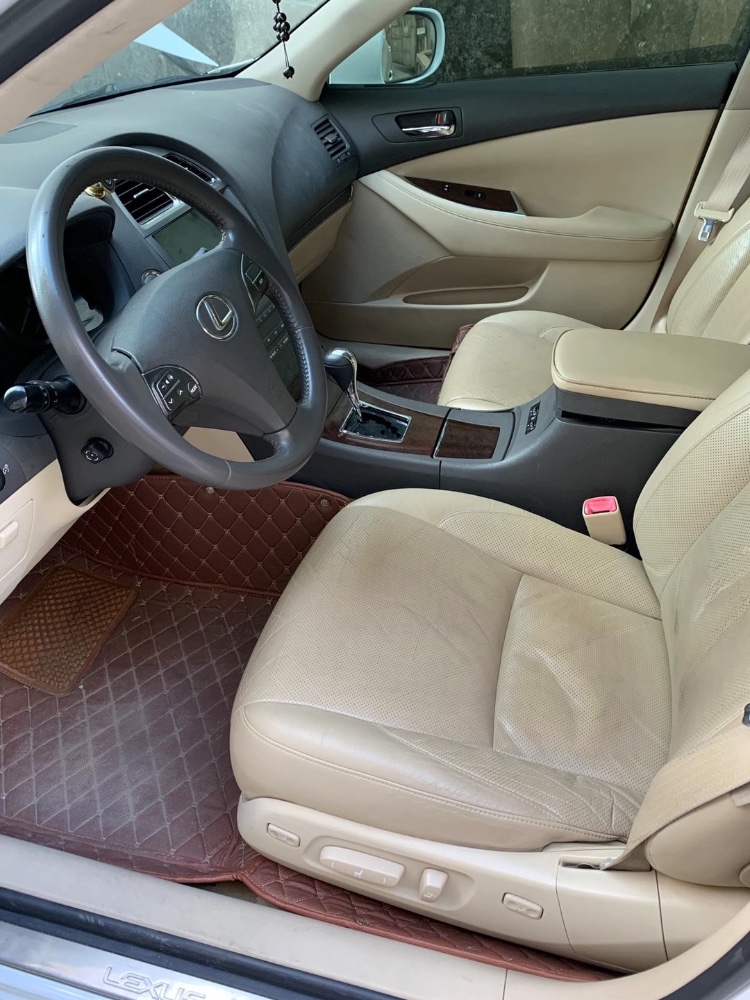 中山11年雷克萨斯ES3