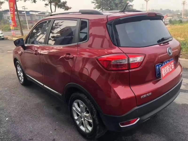 成都19年长安汽车长安CS154