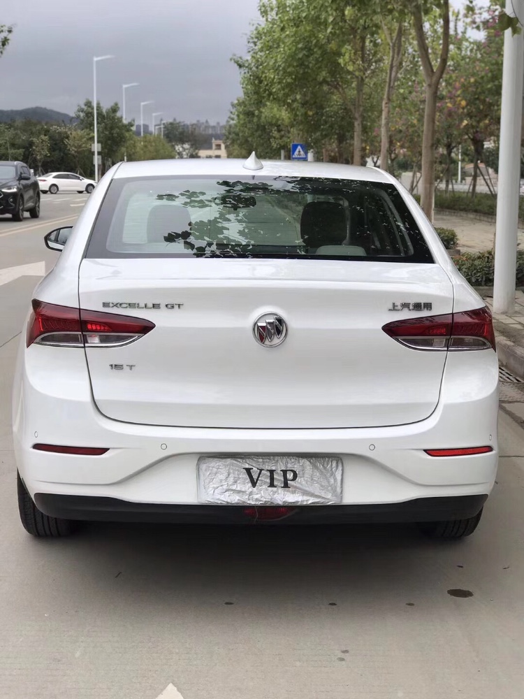 中山20年别克英朗4