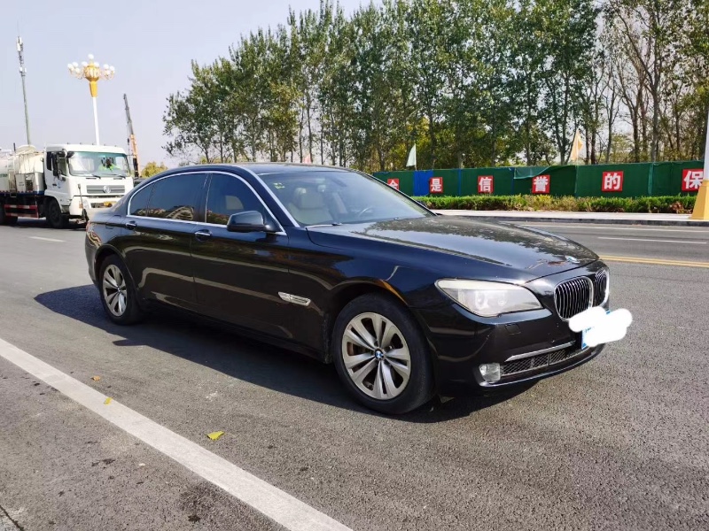 青岛10年宝马7系3