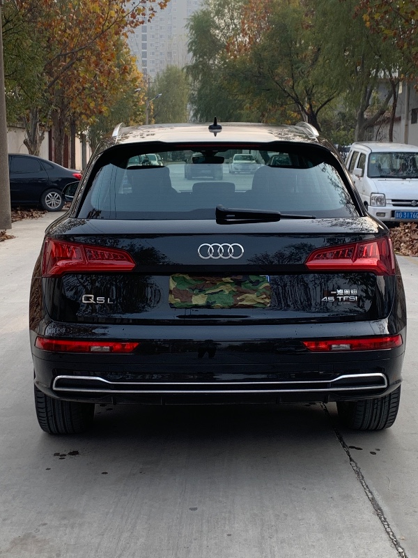 潍坊19年奥迪Q56