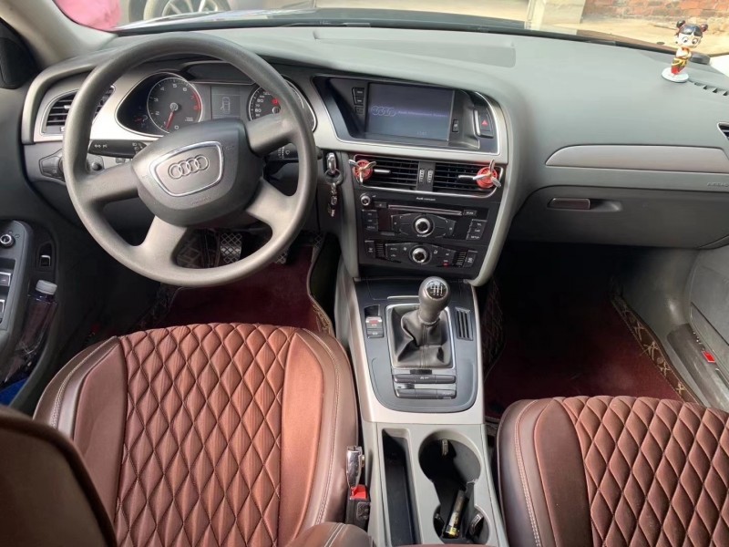 成都13年奥迪A4L5