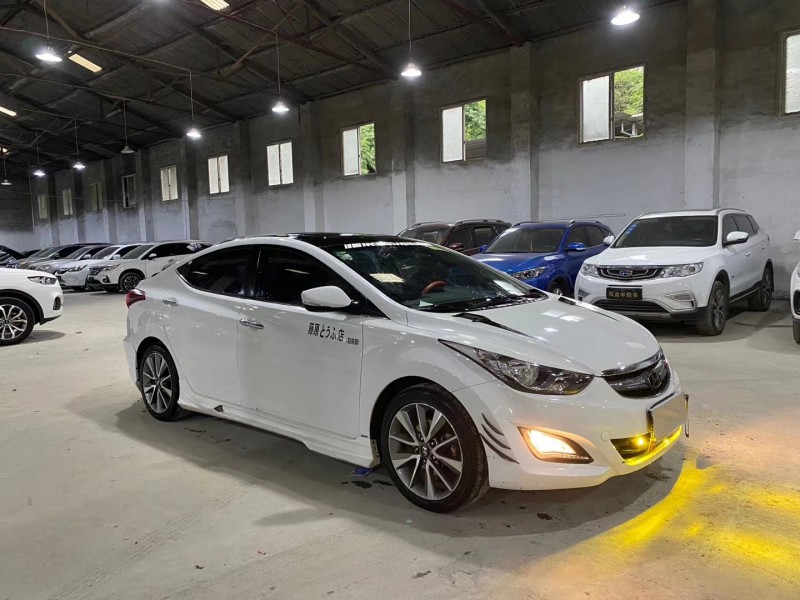 成都14年现代朗动4