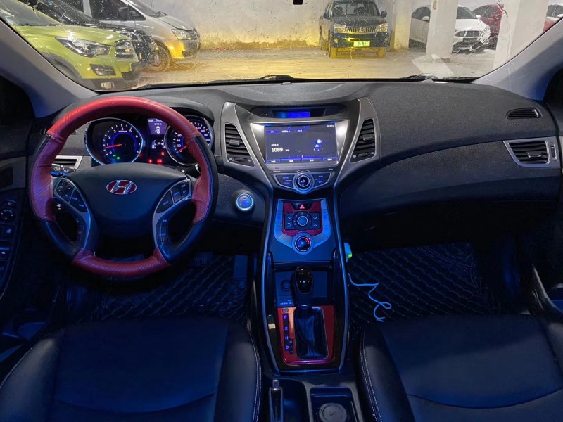 成都14年现代朗动2