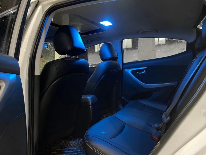 成都14年现代朗动3