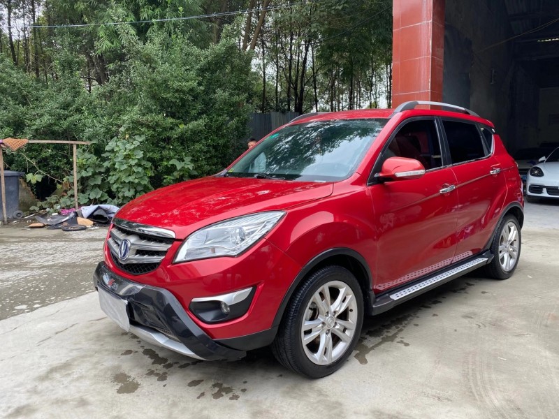 成都14年长安汽车长安CS352