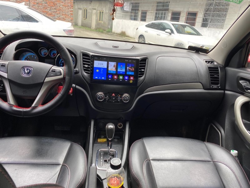 成都14年长安汽车长安CS354