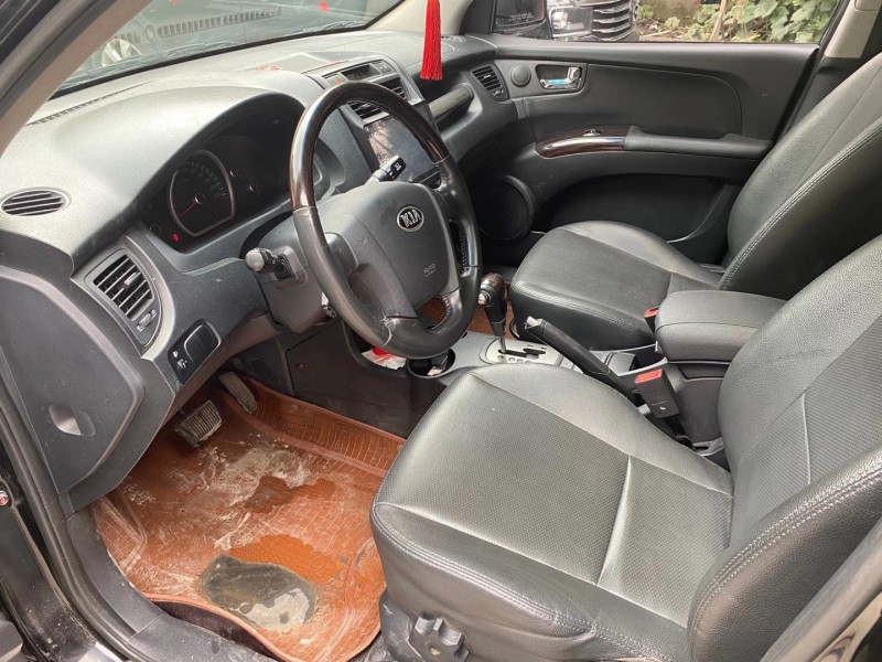 成都13年起亚狮跑6