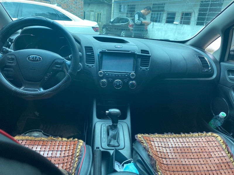 成都13年起亚K34