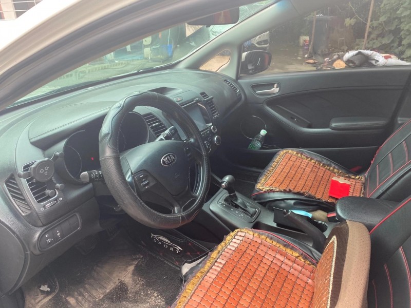 成都13年起亚K35