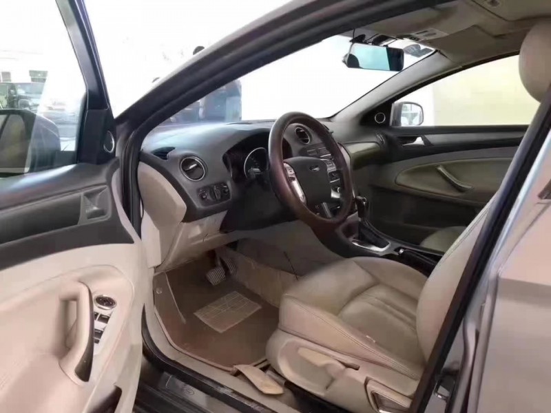 保定14年福特蒙迪欧5